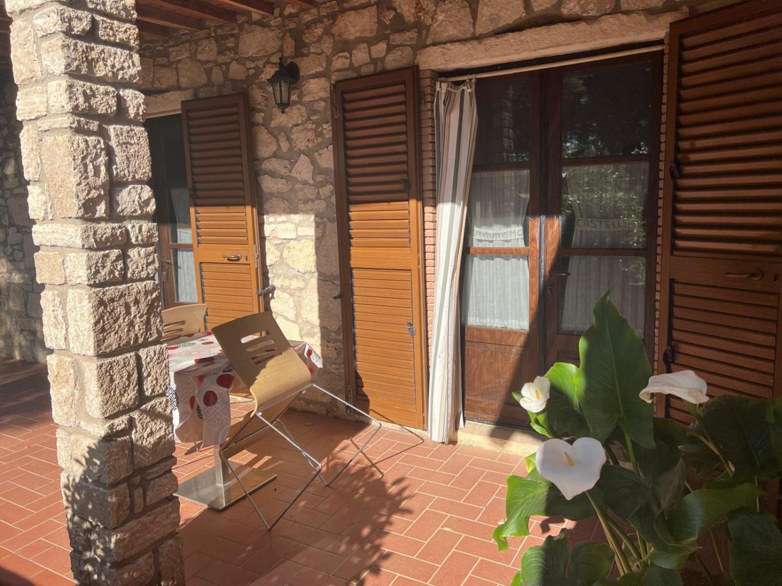 Agriturismo La Castellina Saturnia Eksteriør bilde
