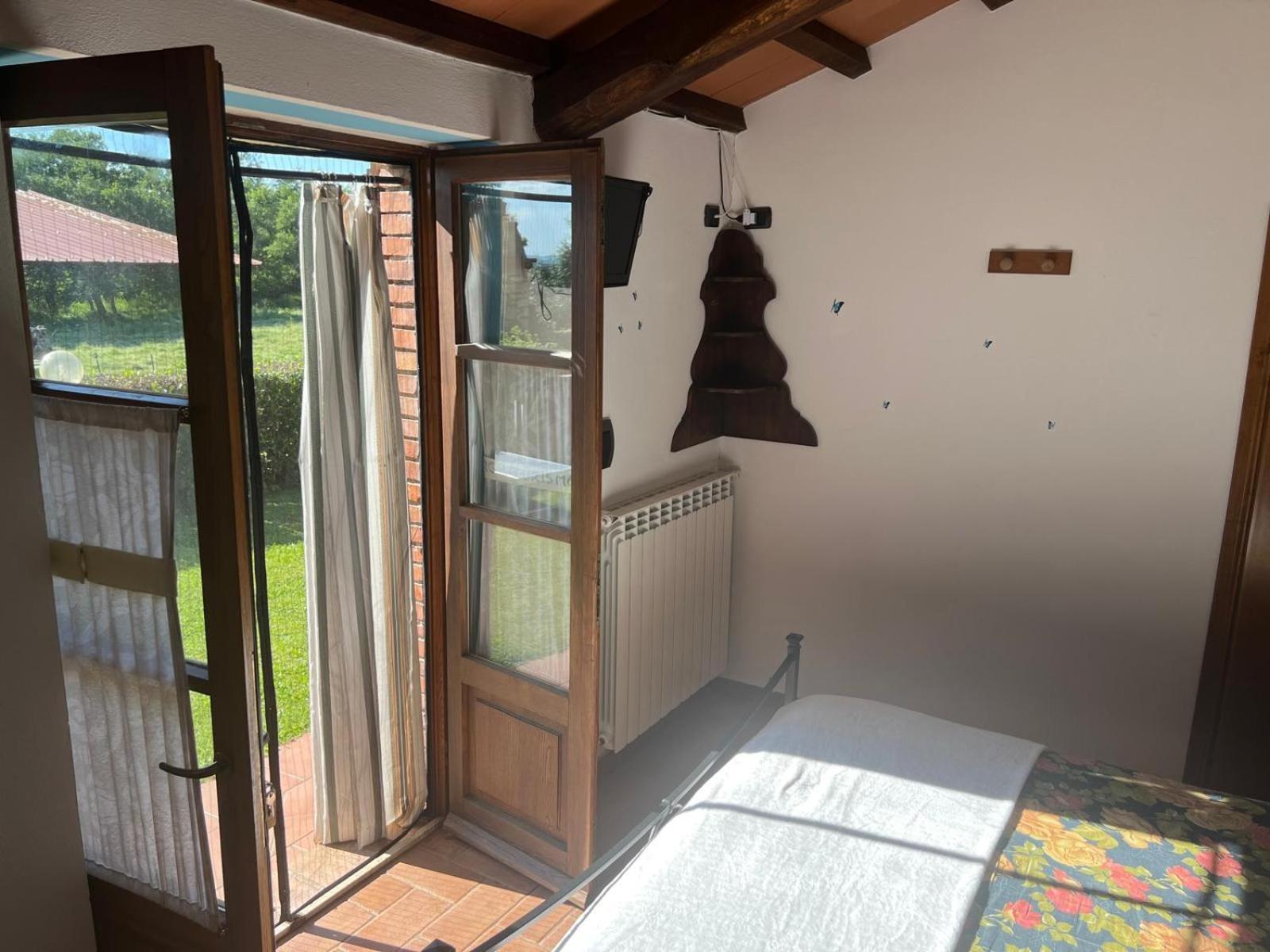 Agriturismo La Castellina Saturnia Eksteriør bilde